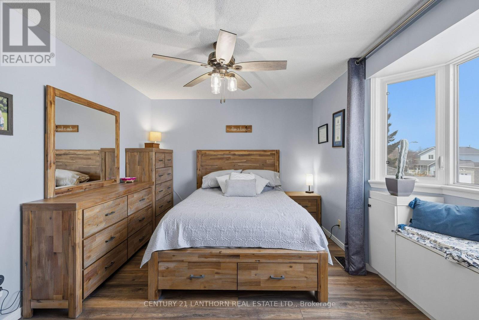 880 Walker Court, Kingston, Ontario  K7M 8L2 - Photo 28 - X12927326