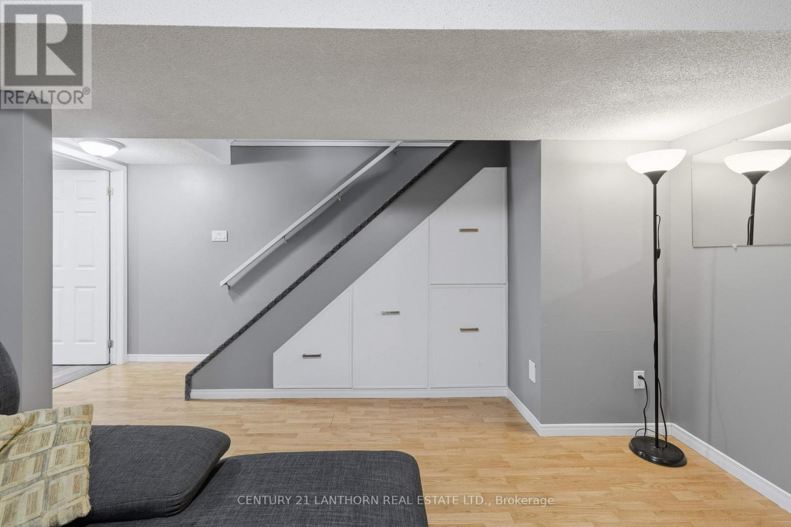 880 Walker Court, Kingston, Ontario  K7M 8L2 - Photo 38 - X12927326