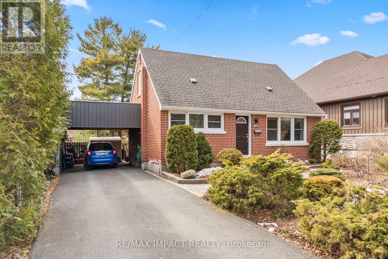 313 Henry Street, Cobourg, Ontario  K9A 3Y7 - Photo 2 - X12927334