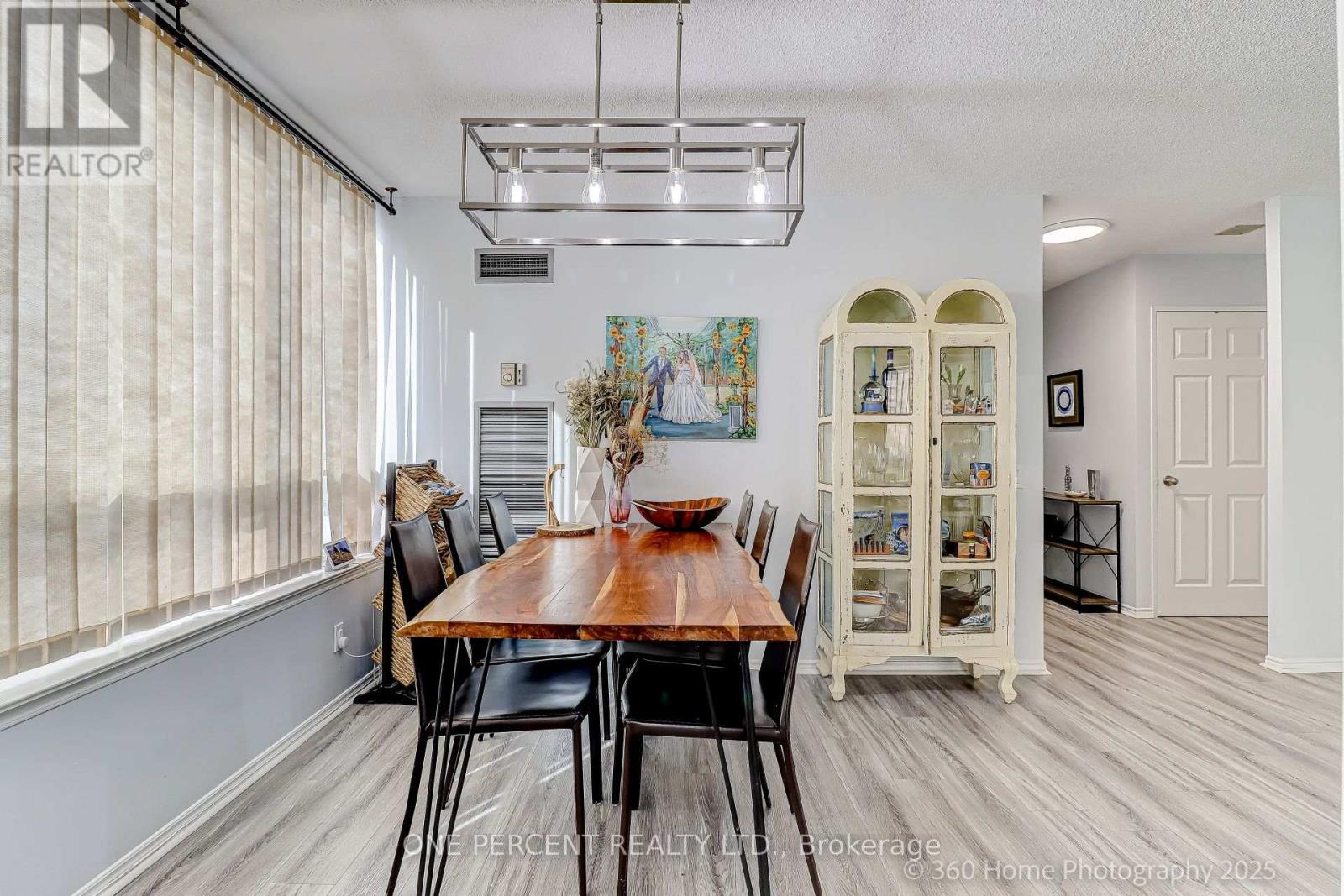 201 - 7 Bishop Avenue, Toronto, Ontario  M2M 4J4 - Photo 10 - C12789236