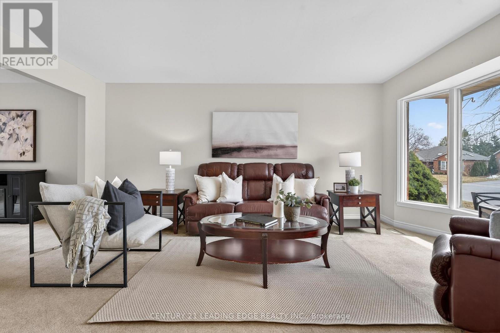 14 Valleycrest Drive, Clarington, Ontario  L1E 1J1 - Photo 8 - E12926744