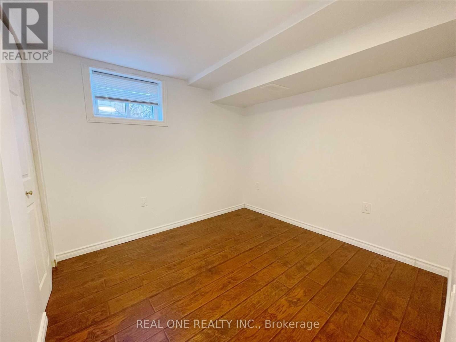 Basement - 36 Victor Boulevard, Hamilton, Ontario  L9A 2V4 - Photo 13 - X12927200