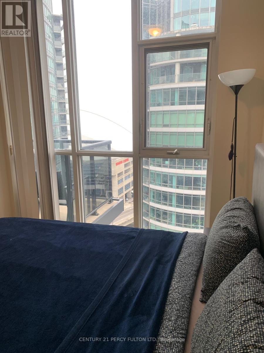 2304 - 352 Front Street, Toronto, Ontario  M5V 1B5 - Photo 12 - C12921158