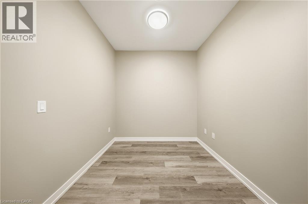 15 Wellington Street S Unit# 1810, Kitchener, Ontario  N2G 0E4 - Photo 10 - 40815577