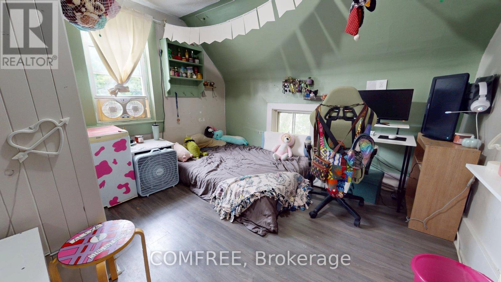 41 Main Street, South Stormont, Ontario  K0C 1Y0 - Photo 14 - X12253397