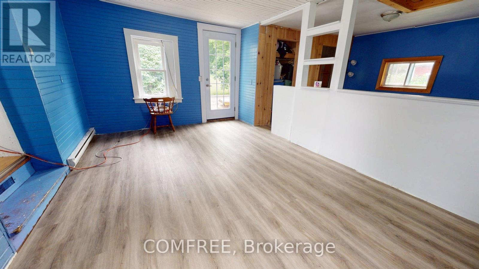 41 Main Street, South Stormont, Ontario  K0C 1Y0 - Photo 3 - X12253397