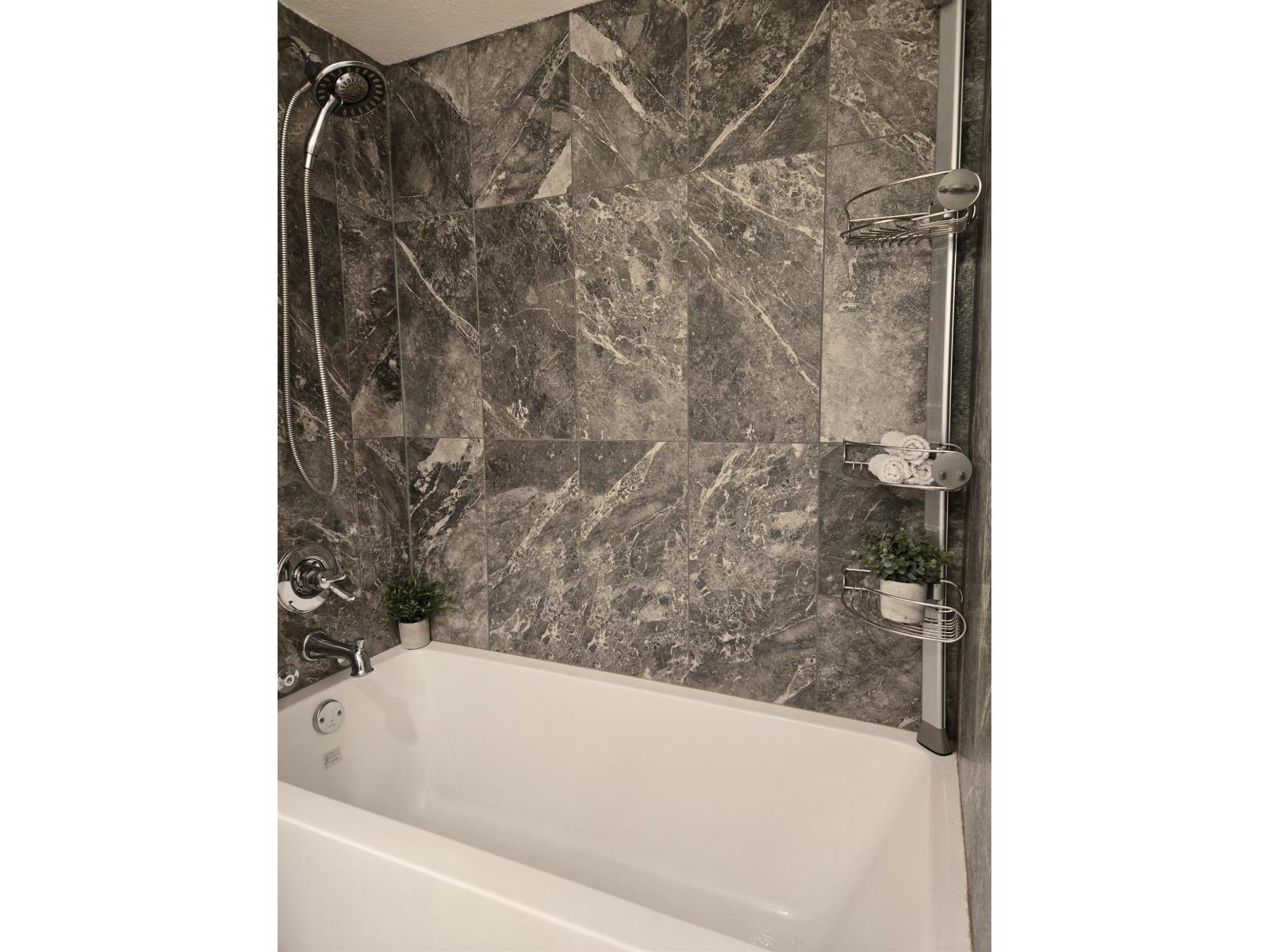 103 13775 74 Avenue, Surrey, British Columbia  V3W 9C5 - Photo 23 - R3102845