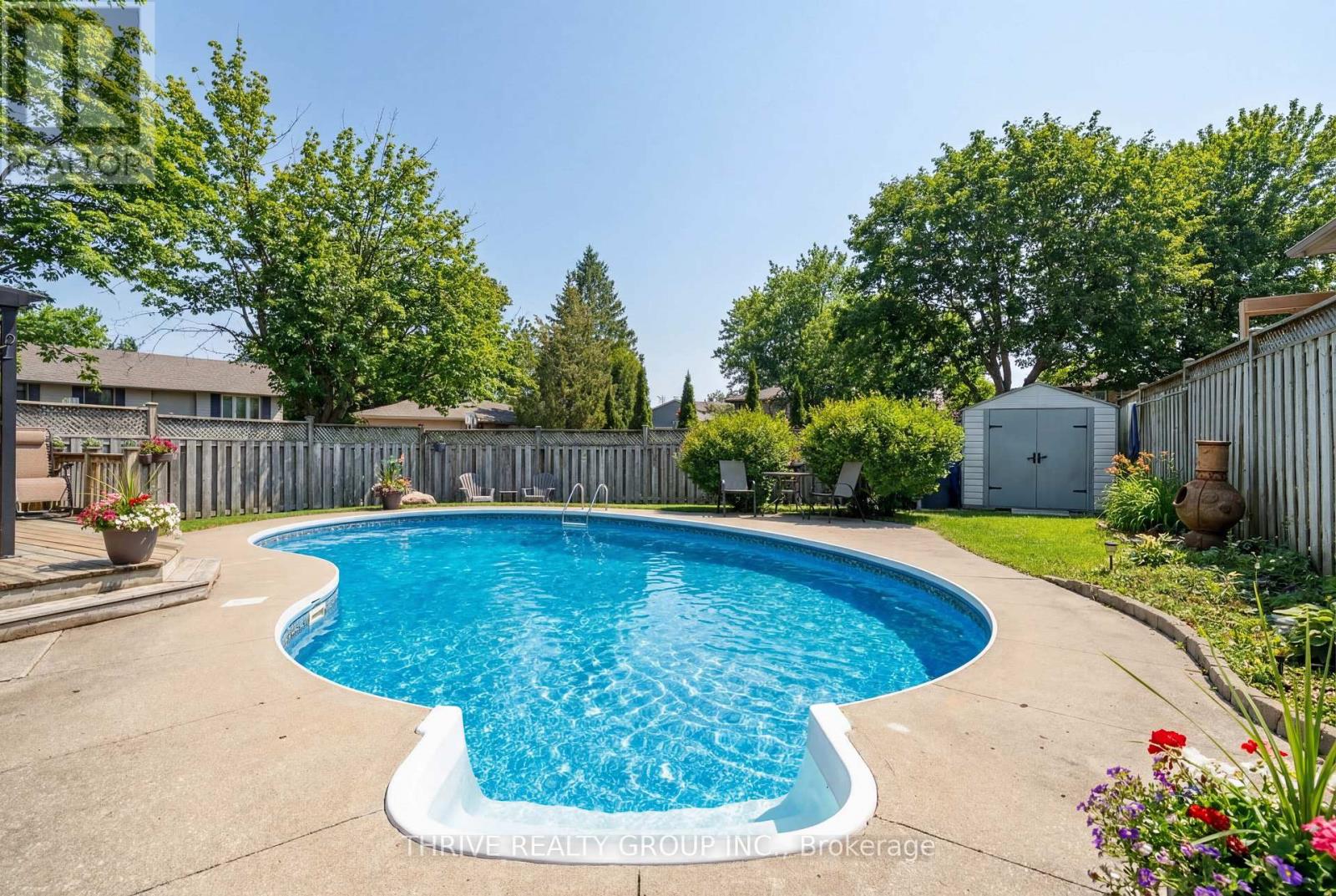 47 Fairlane Road, London South, Ontario  N6K 3E3 - Photo 2 - X12927358