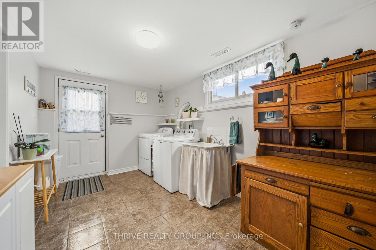 47 Fairlane Road, London South, Ontario  N6K 3E3 - Photo 39 - X12927358