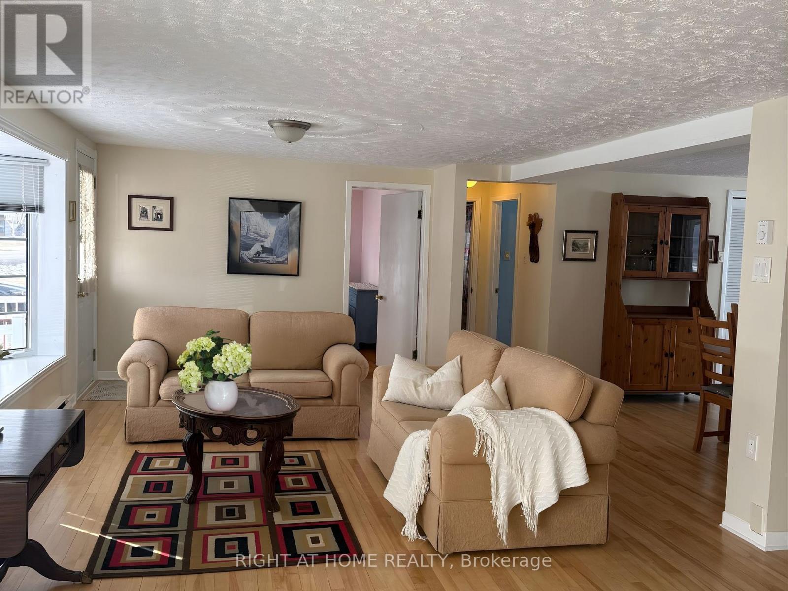 1103 Conc 1 Alfred Road, Alfred And Plantagenet, Ontario  K0B 1J0 - Photo 5 - X12922458