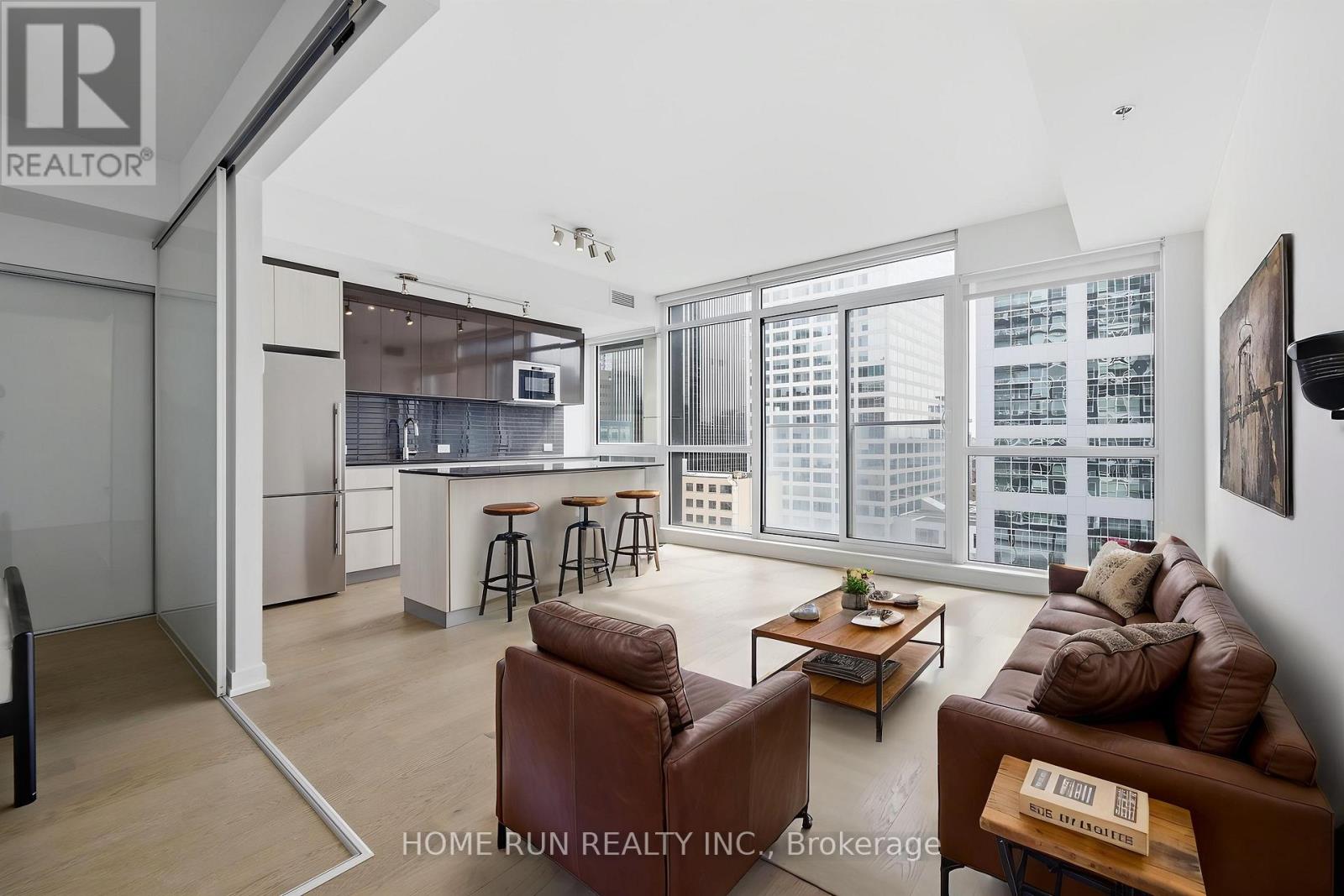 1007 - 199 Slater Street, Ottawa, Ontario  K1P 0C8 - Photo 4 - X12927274