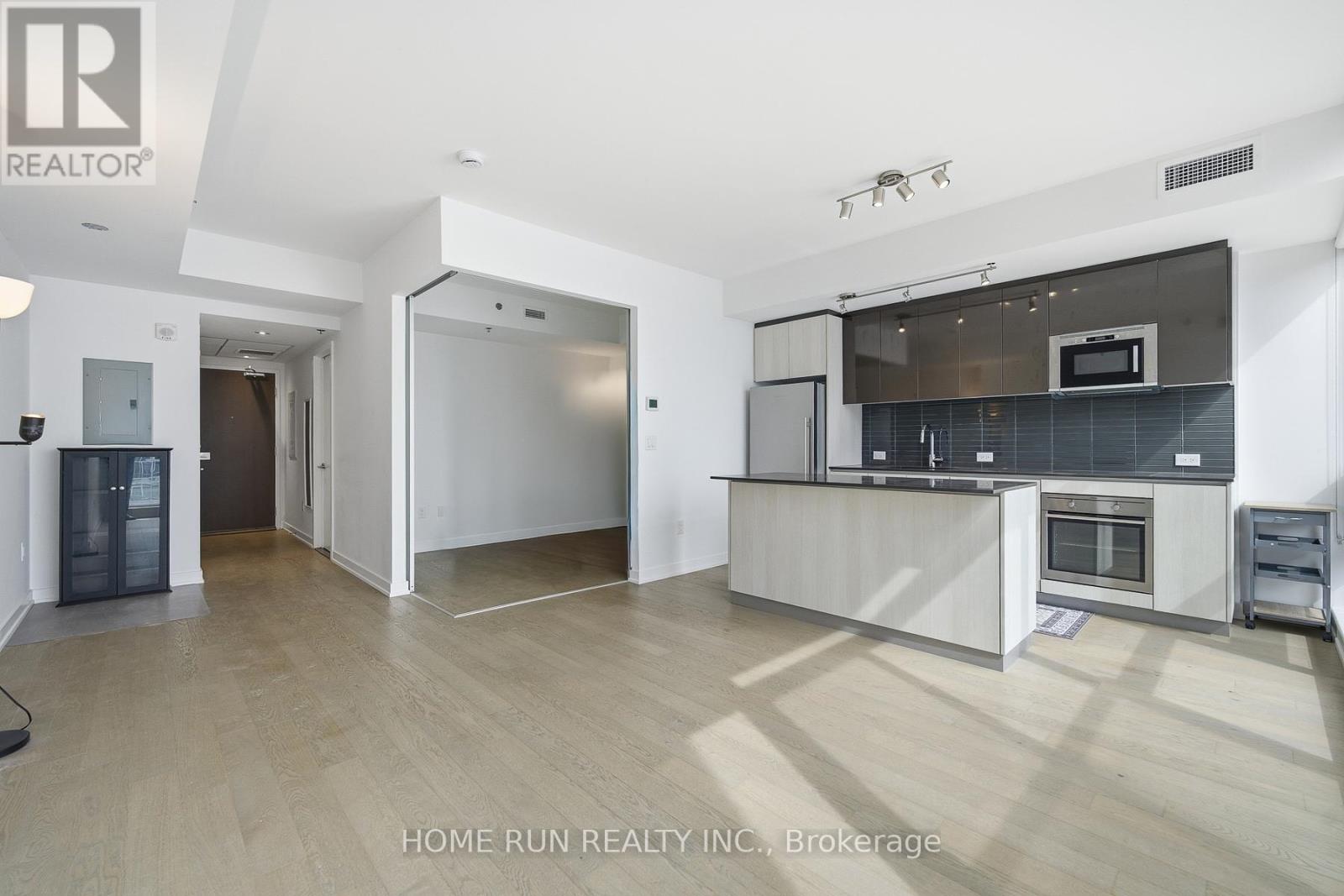 1007 - 199 Slater Street, Ottawa, Ontario  K1P 0C8 - Photo 6 - X12927274