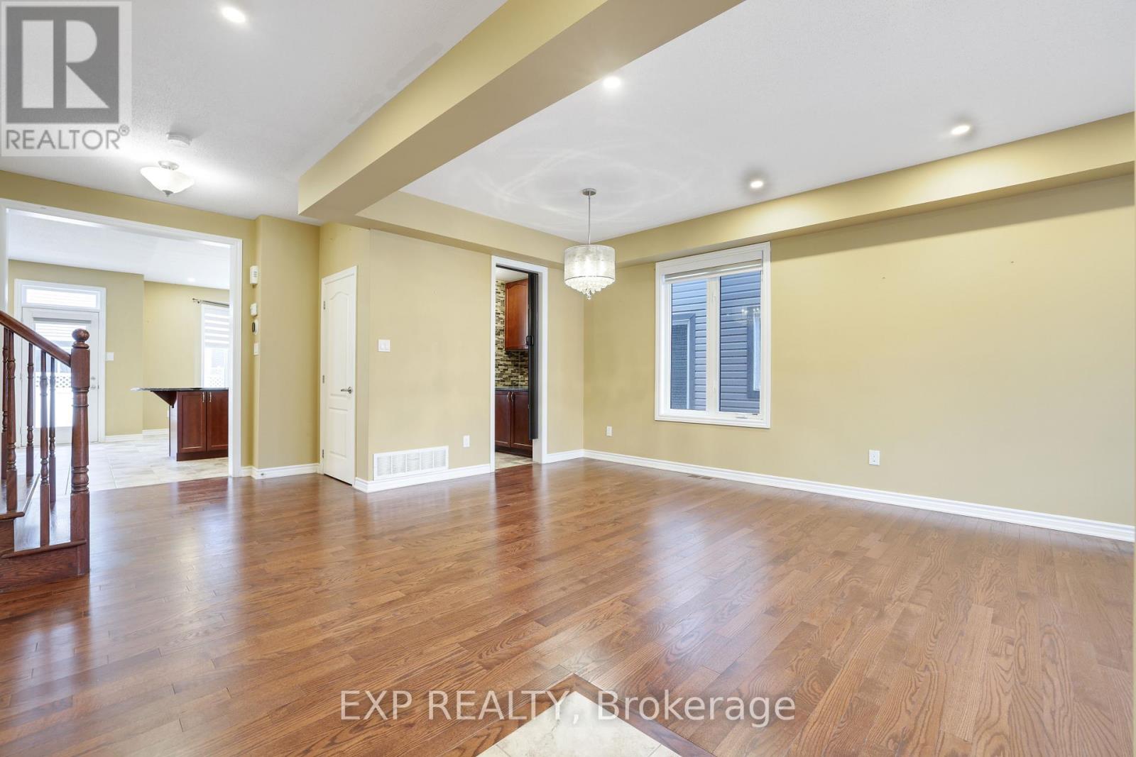 210 Rivertree Street, Ottawa, Ontario  K2M 0J3 - Photo 3 - X12927290