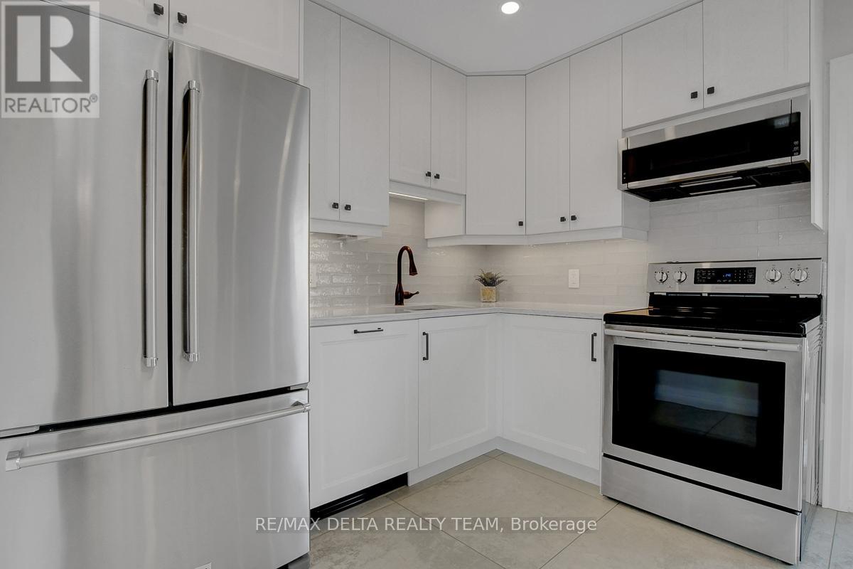 6591 Russell Road, Ottawa, Ontario  K0A 1K0 - Photo 12 - X12927316