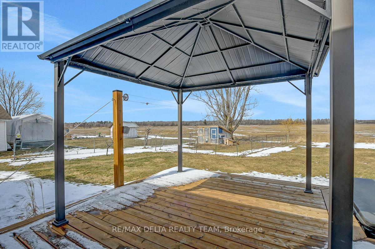 6591 Russell Road, Ottawa, Ontario  K0A 1K0 - Photo 35 - X12927316