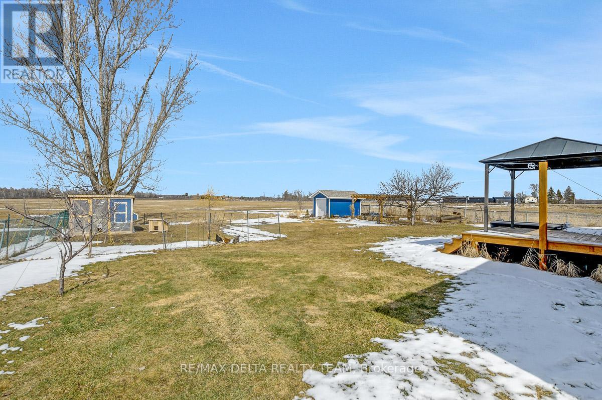 6591 Russell Road, Ottawa, Ontario  K0A 1K0 - Photo 39 - X12927316