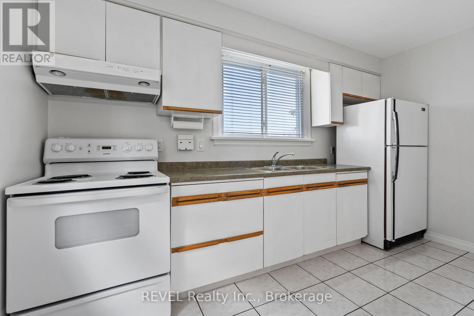 11 Melrose Avenue, St. Catharines, Ontario  L2P 2E3 - Photo 16 - X12927332