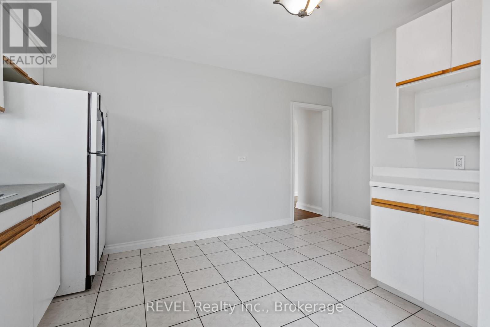 11 Melrose Avenue, St. Catharines, Ontario  L2P 2E3 - Photo 17 - X12927332