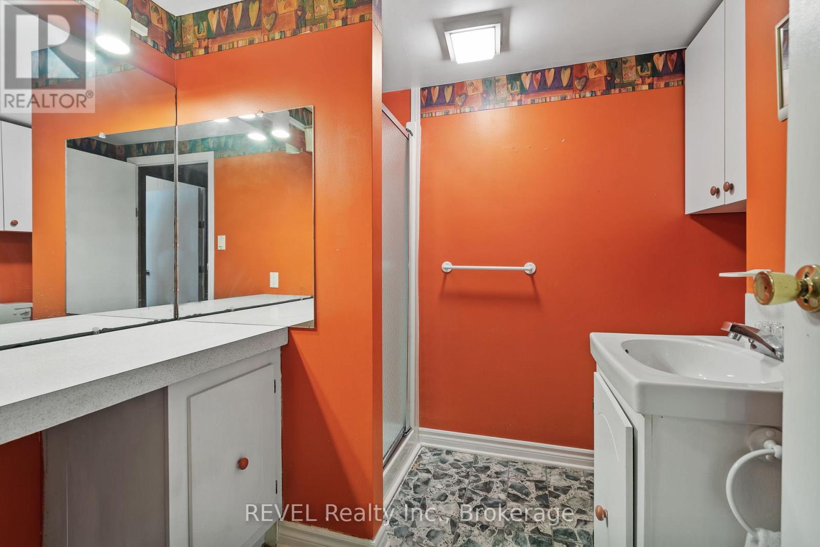 11 Melrose Avenue, St. Catharines, Ontario  L2P 2E3 - Photo 21 - X12927332