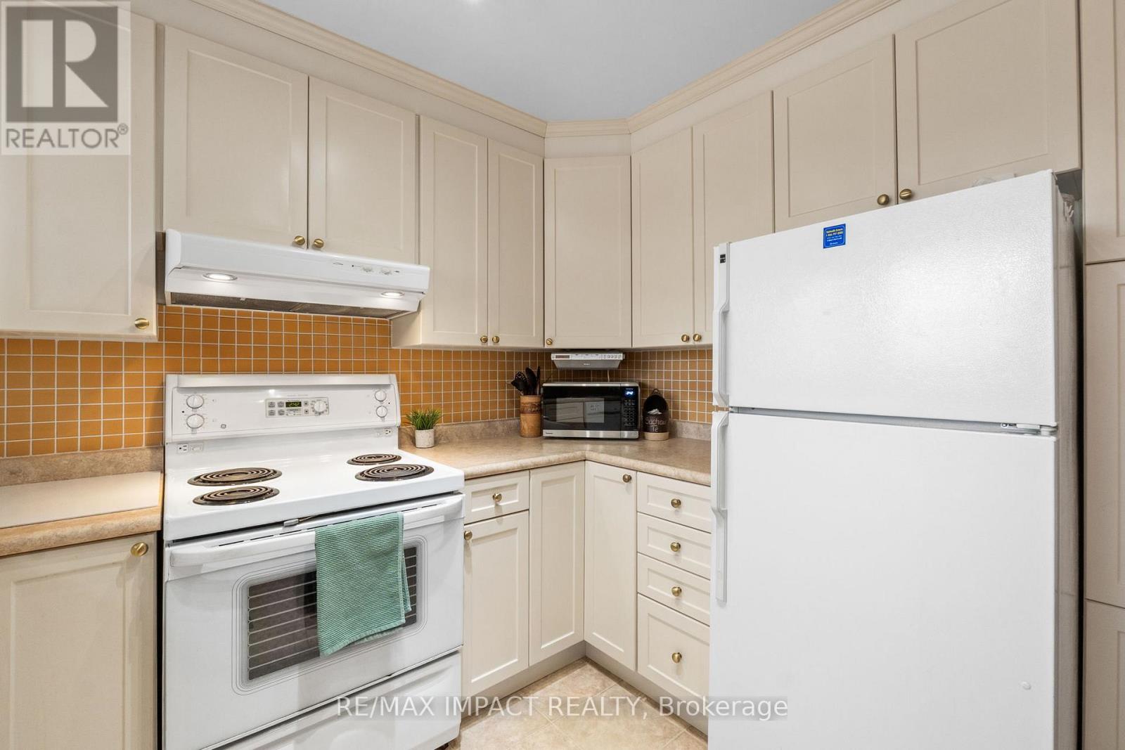 313 Henry Street, Cobourg, Ontario  K9A 3Y7 - Photo 8 - X12927334