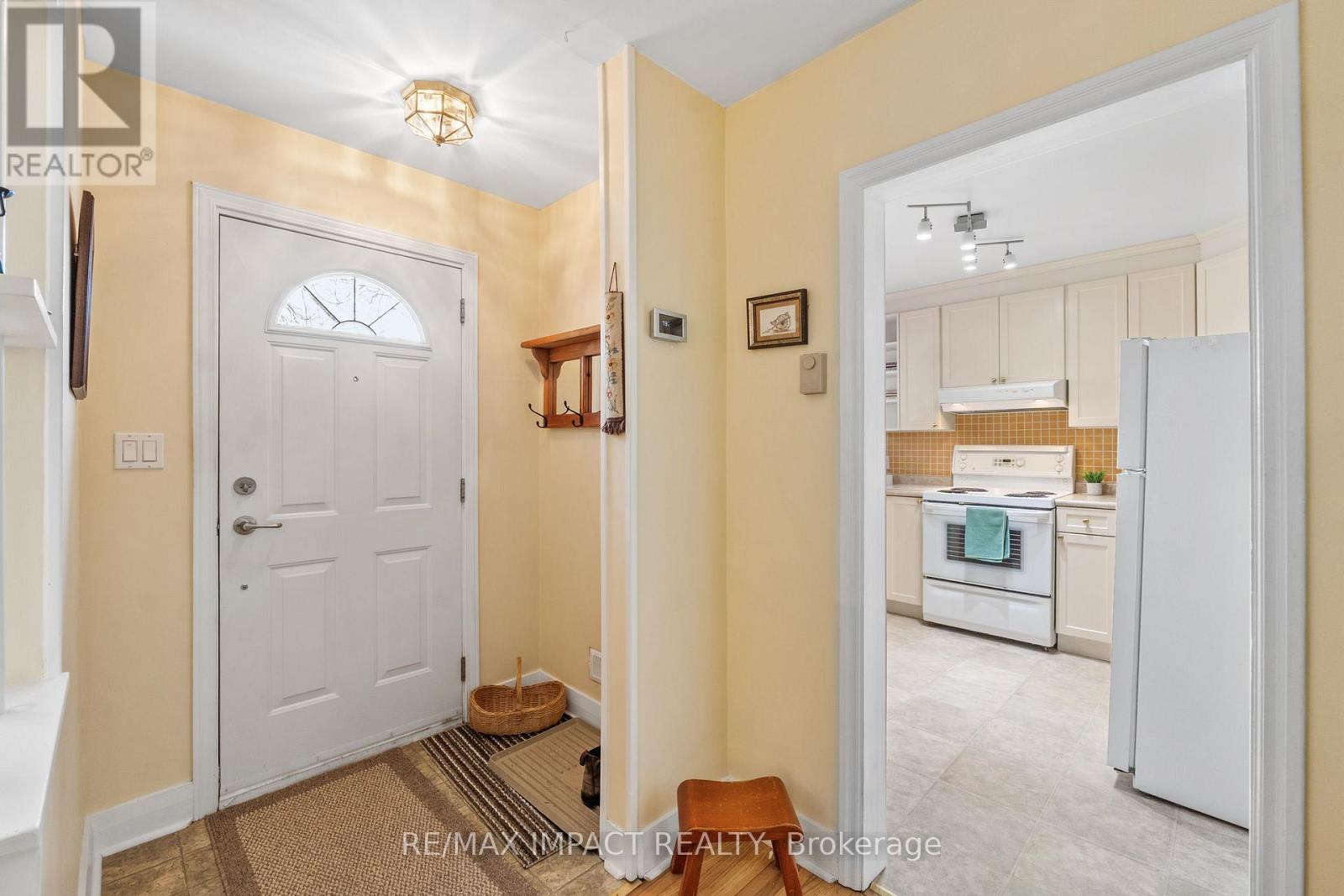 313 Henry Street, Cobourg, Ontario  K9A 3Y7 - Photo 5 - X12927334