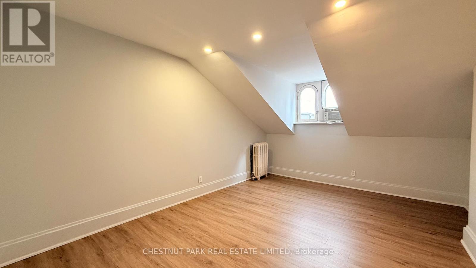 UNIT 5 - 342 JARVIS STREET, Toronto, Ontario