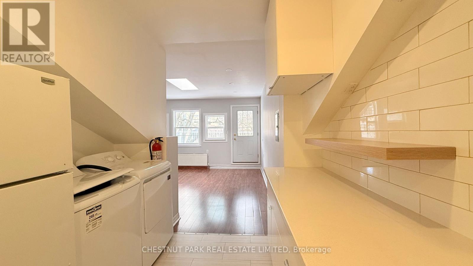 Unit 5 - 342 Jarvis Street, Toronto, Ontario  M4Y 2G6 - Photo 12 - C12927320