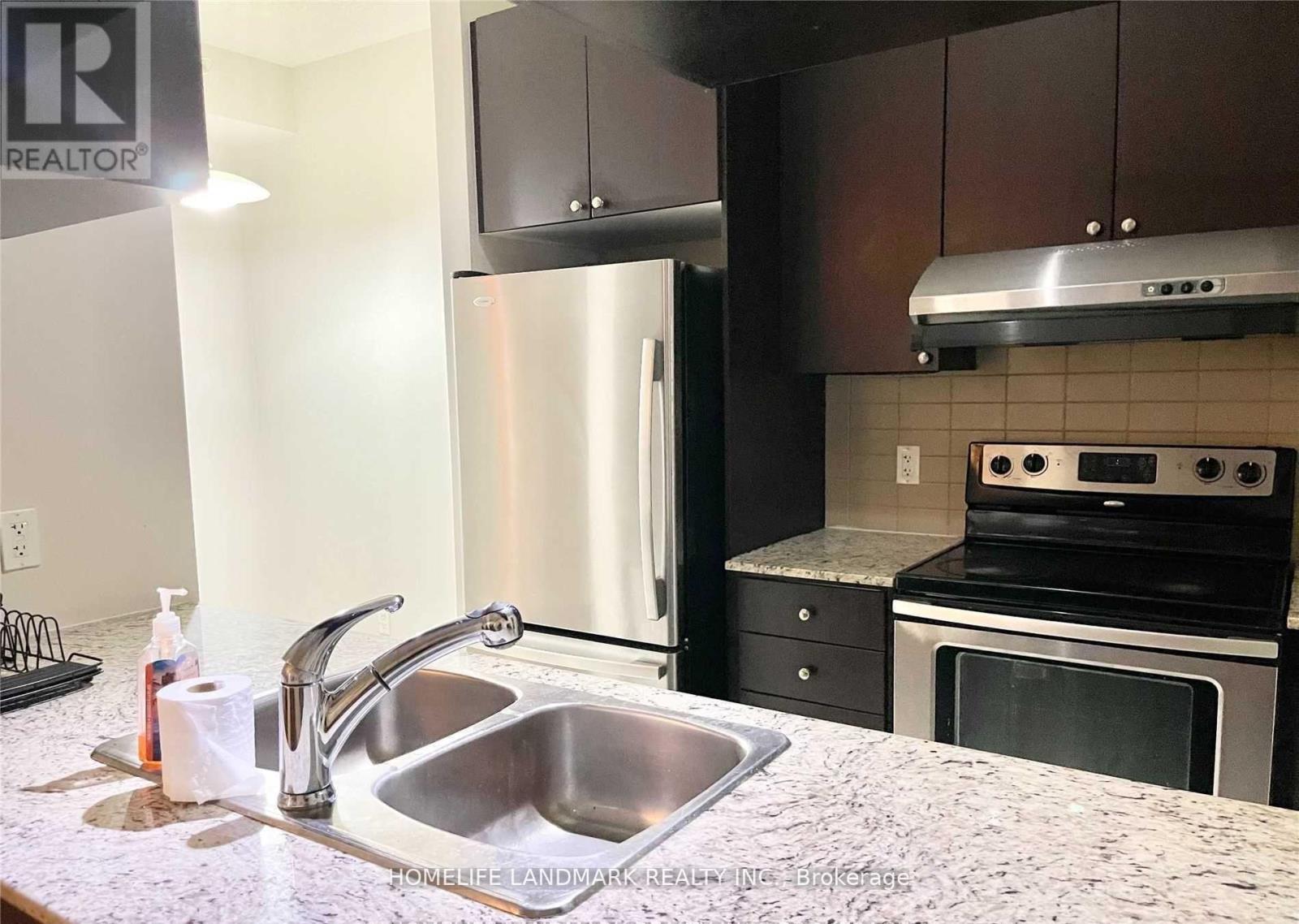 Th46 - 330 Village Green Square, Toronto, Ontario  M1S 0L1 - Photo 4 - E12927336