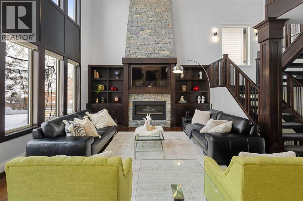 73 Wexford Crescent Sw, Calgary, Alberta  T3H 0H1 - Photo 4 - A2296898