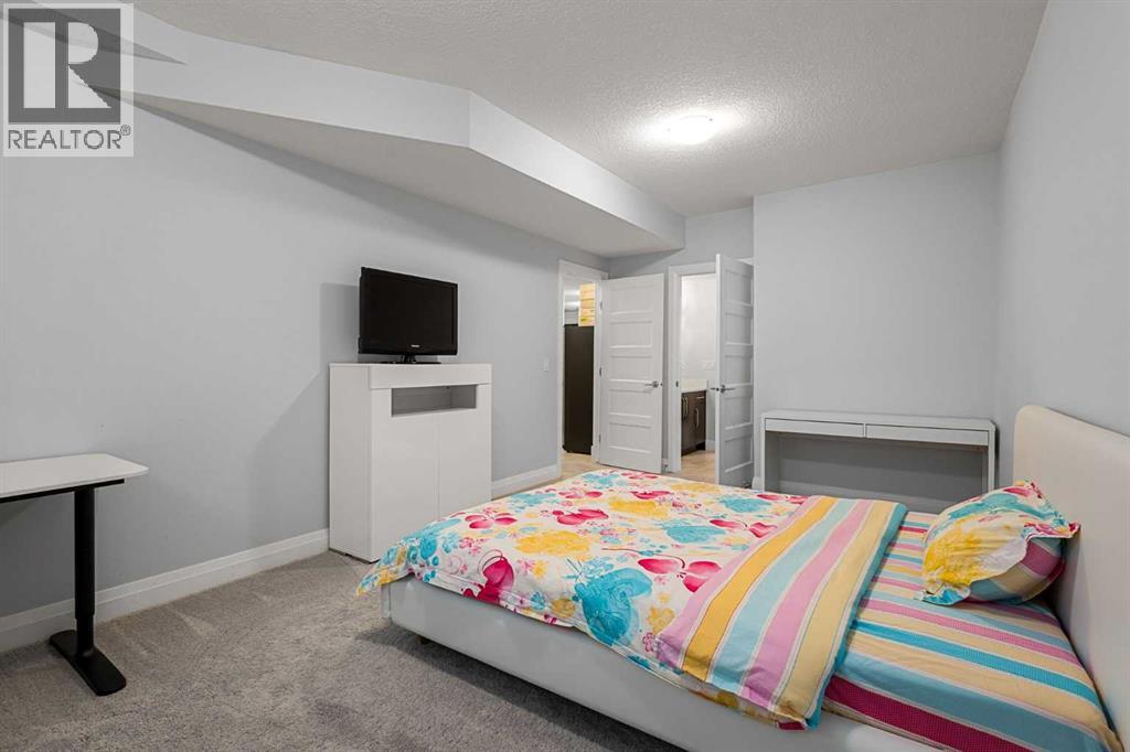 73 Wexford Crescent Sw, Calgary, Alberta  T3H 0H1 - Photo 42 - A2296898