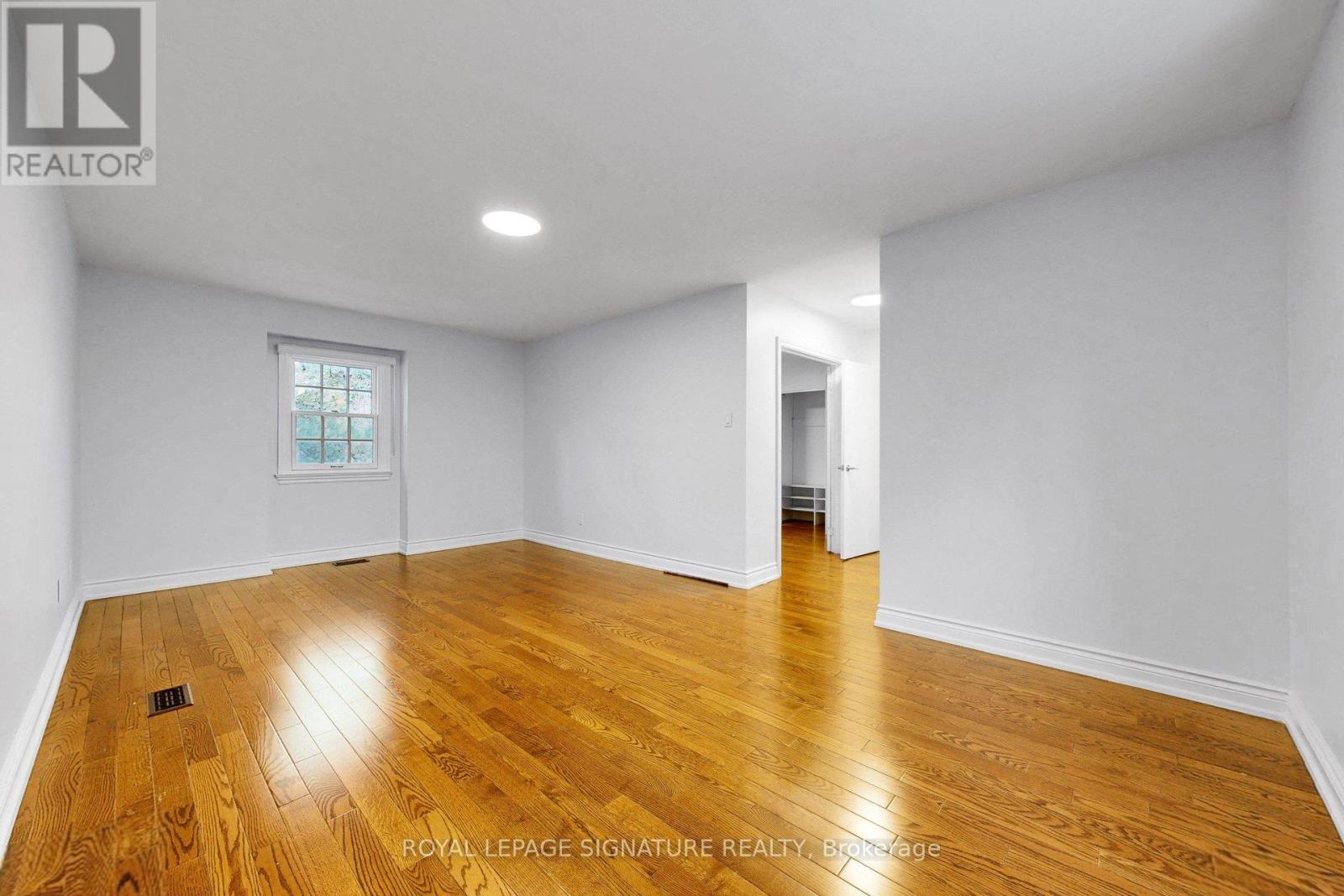 24 Laureleaf Road, Markham, Ontario  L3T 2X5 - Photo 21 - N12927268