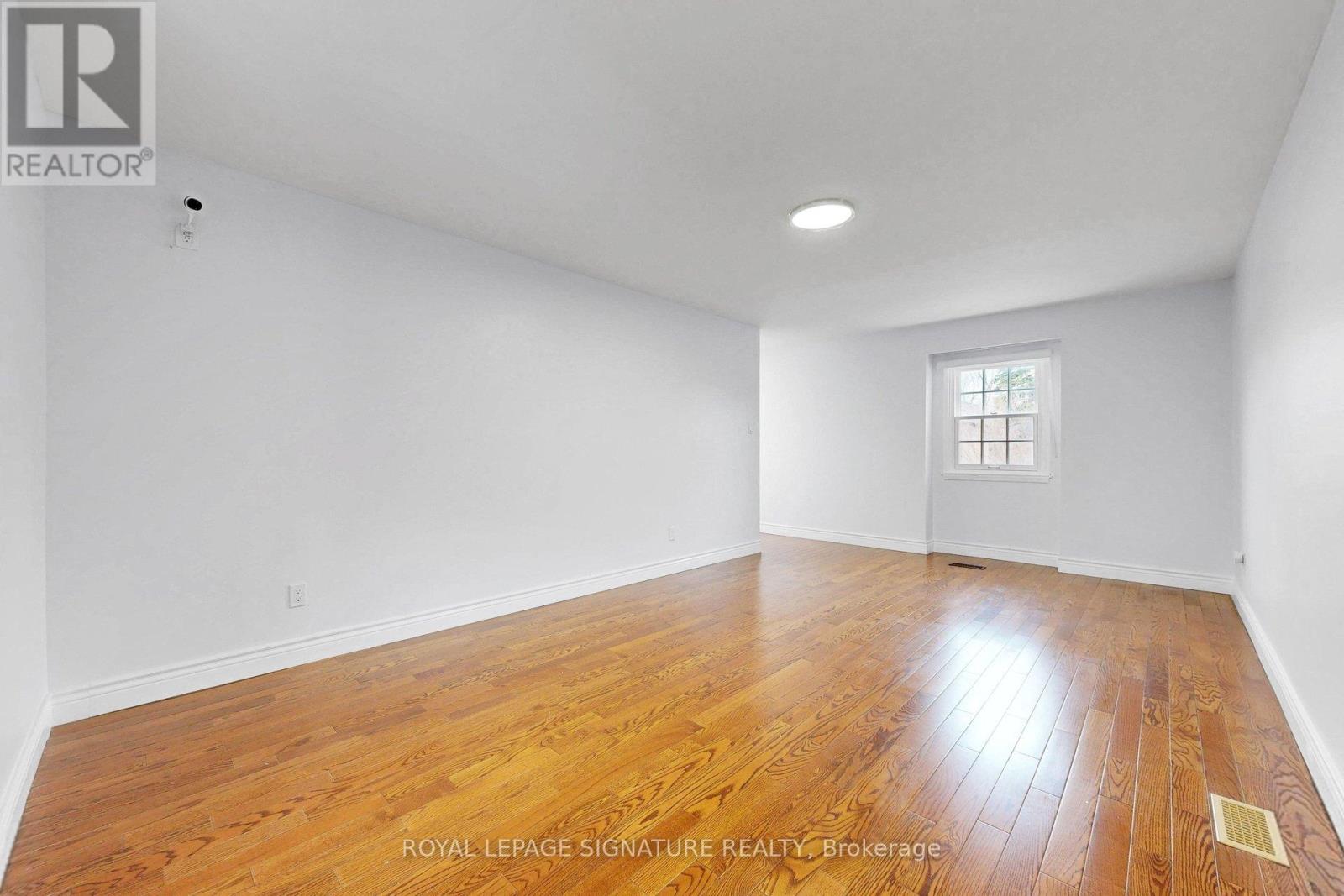 24 Laureleaf Road, Markham, Ontario  L3T 2X5 - Photo 29 - N12927268