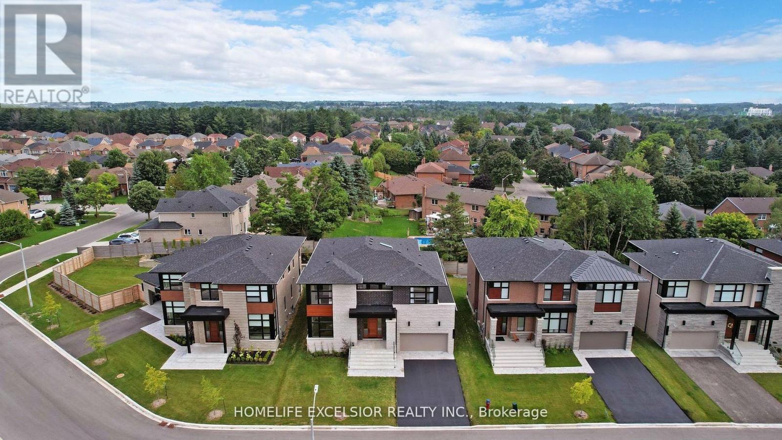 24 Limerick Street, Richmond Hill, Ontario  L4E 3W9 - Photo 2 - N12927292