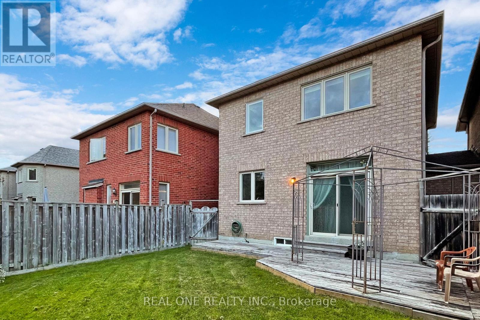 19 Longwood Avenue S, Richmond Hill, Ontario  L4E 4B1 - Photo 32 - N12927294