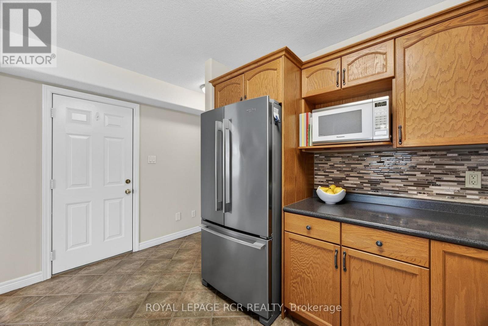 105 Shephard Avenue, New Tecumseth, Ontario  L9R 2G4 - Photo 11 - N12927350