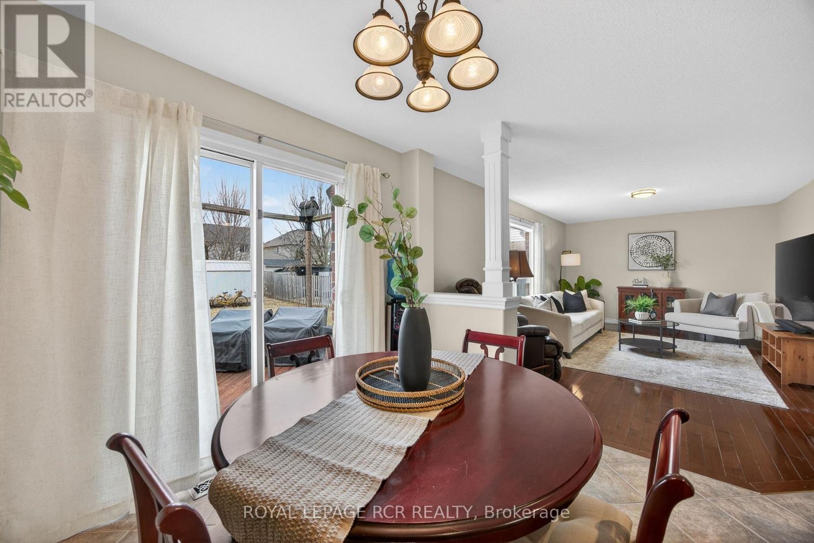 105 Shephard Avenue, New Tecumseth, Ontario  L9R 2G4 - Photo 16 - N12927350