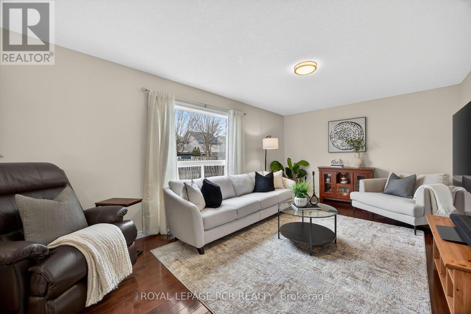 105 Shephard Avenue, New Tecumseth, Ontario  L9R 2G4 - Photo 17 - N12927350