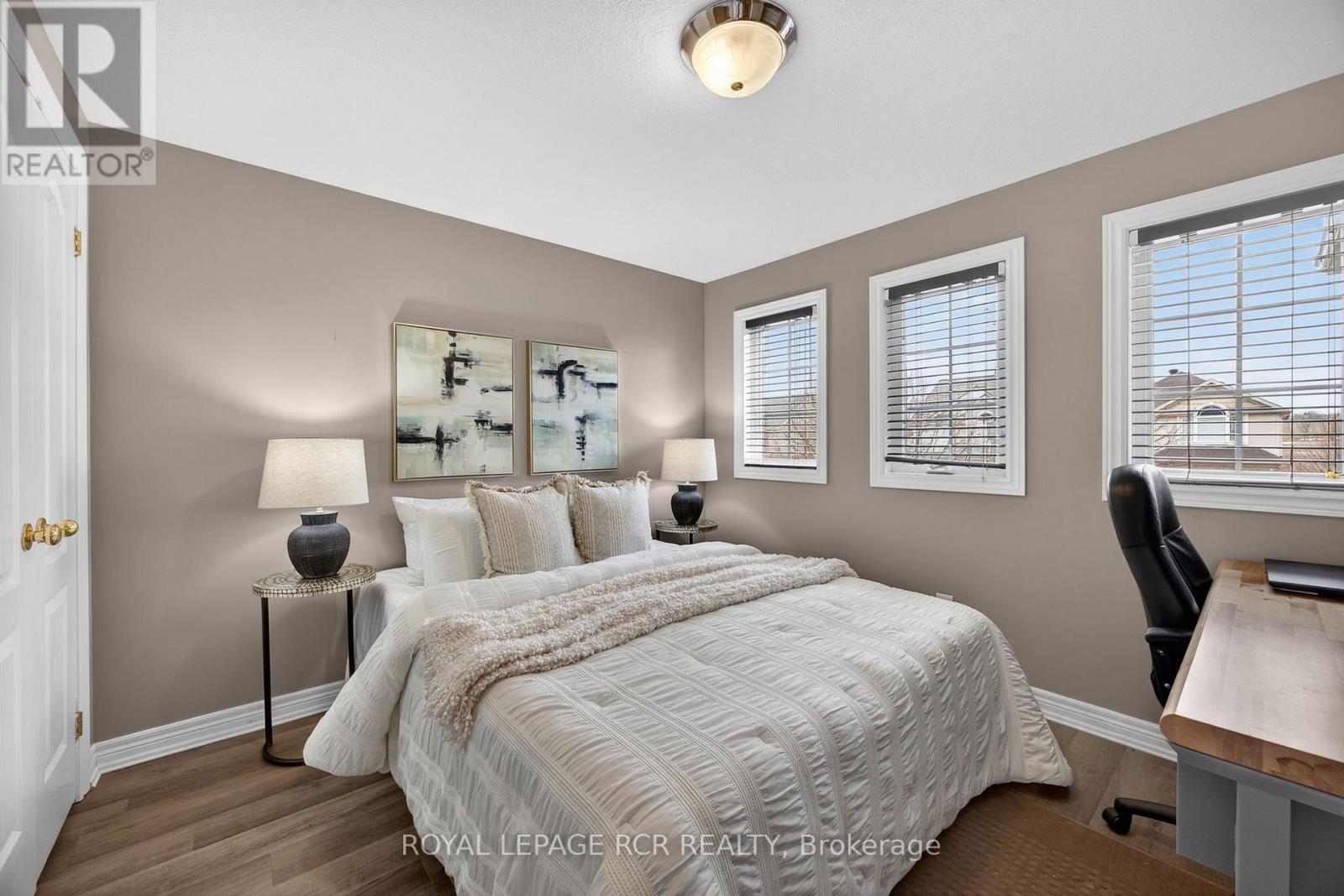 105 Shephard Avenue, New Tecumseth, Ontario  L9R 2G4 - Photo 25 - N12927350