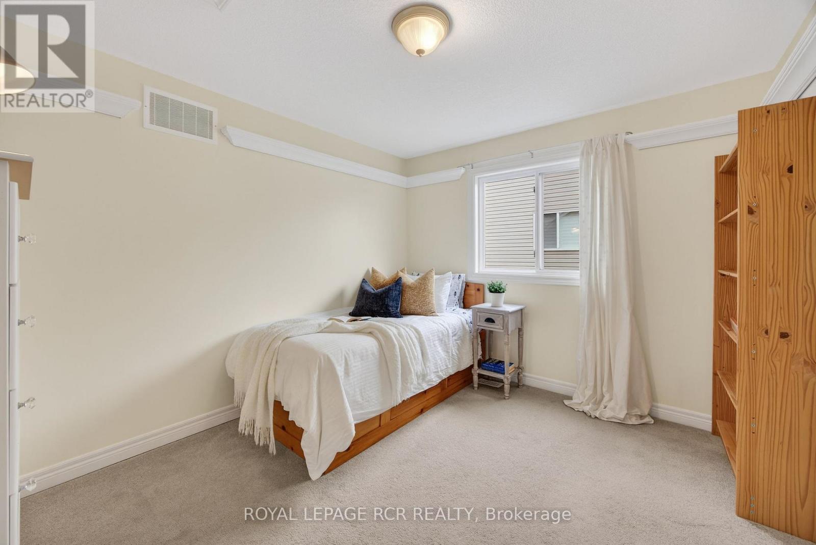 105 Shephard Avenue, New Tecumseth, Ontario  L9R 2G4 - Photo 27 - N12927350