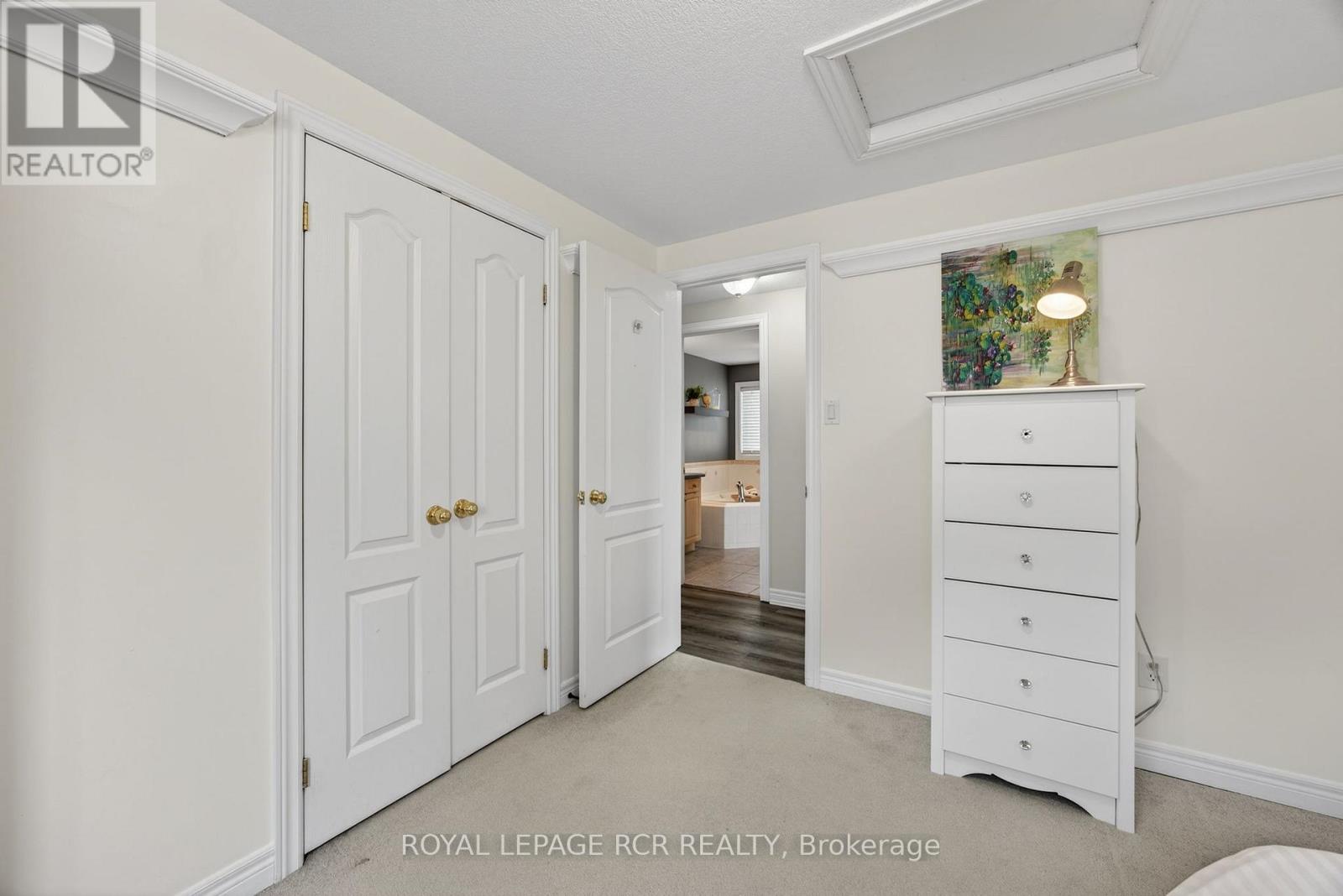 105 Shephard Avenue, New Tecumseth, Ontario  L9R 2G4 - Photo 28 - N12927350