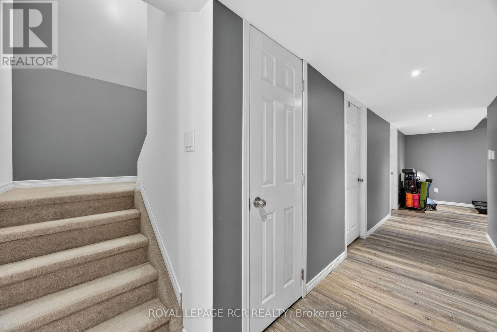 105 Shephard Avenue, New Tecumseth, Ontario  L9R 2G4 - Photo 33 - N12927350