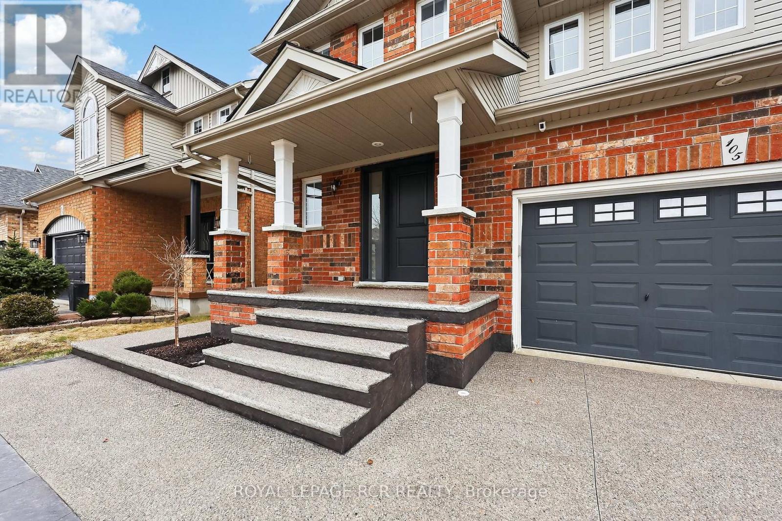 105 Shephard Avenue, New Tecumseth, Ontario  L9R 2G4 - Photo 4 - N12927350