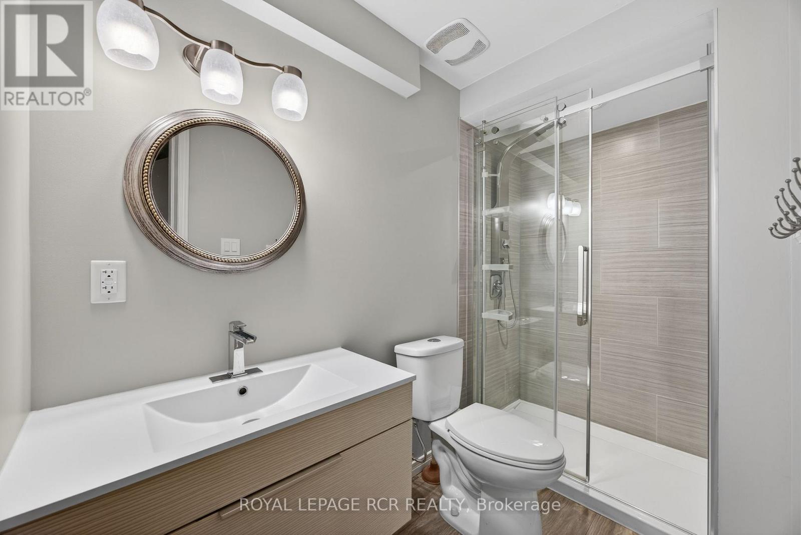 105 Shephard Avenue, New Tecumseth, Ontario  L9R 2G4 - Photo 40 - N12927350