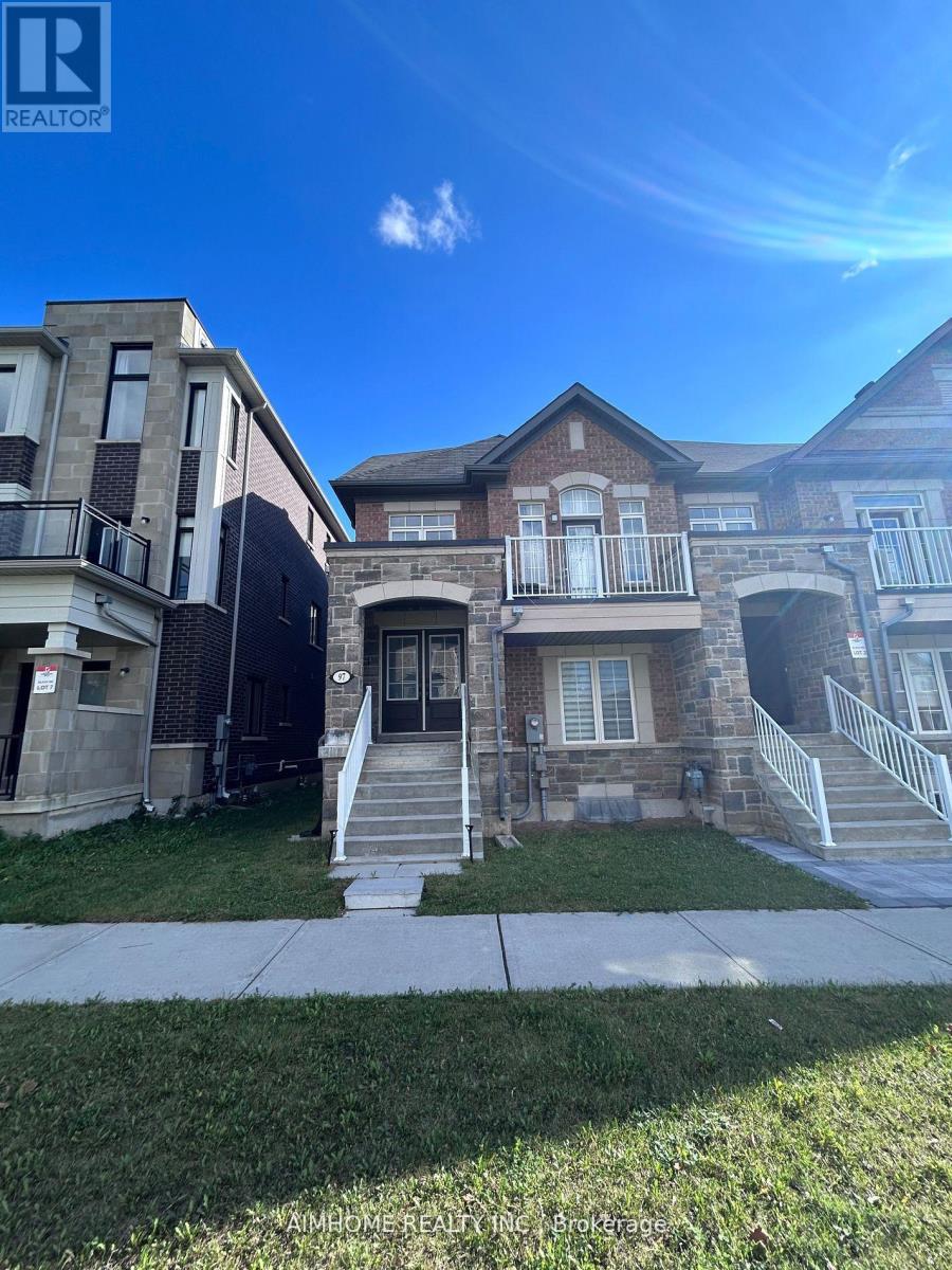 97 William F Bell Parkway, Richmond Hill, Ontario  L4S 0K7 - Photo 2 - N12927356