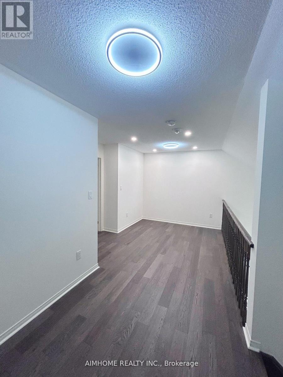 97 William F Bell Parkway, Richmond Hill, Ontario  L4S 0K7 - Photo 9 - N12927356