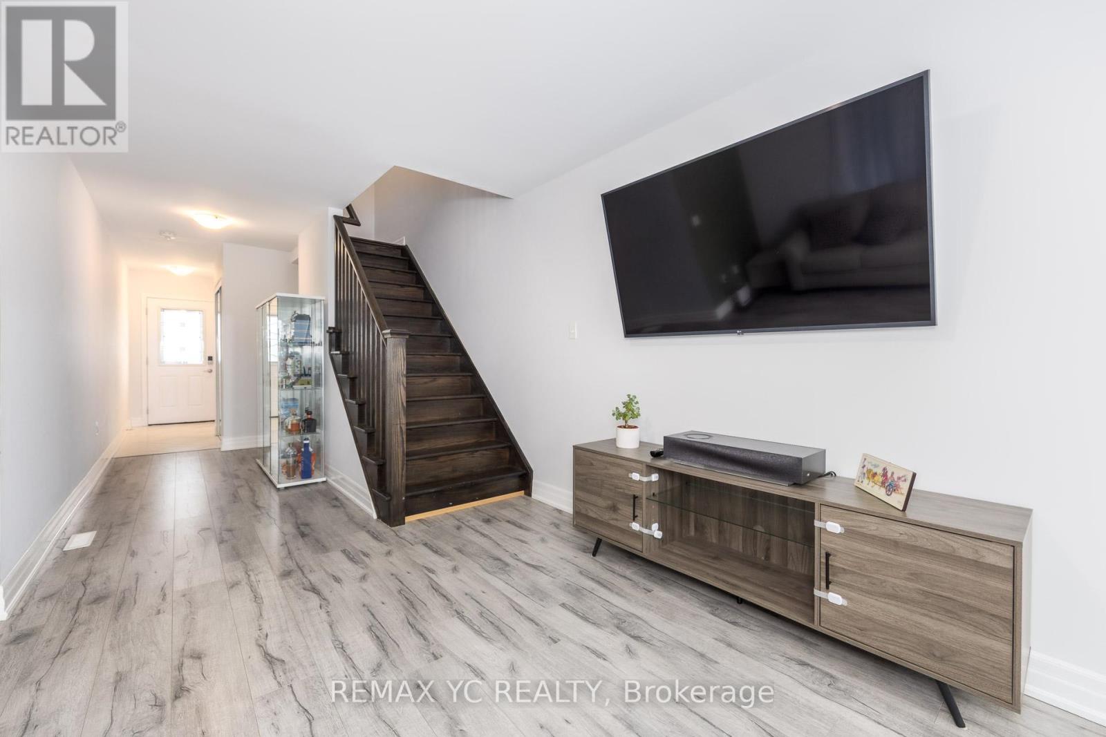 203 Diana Drive, Orillia, Ontario  L3V 8J8 - Photo 6 - S12927278