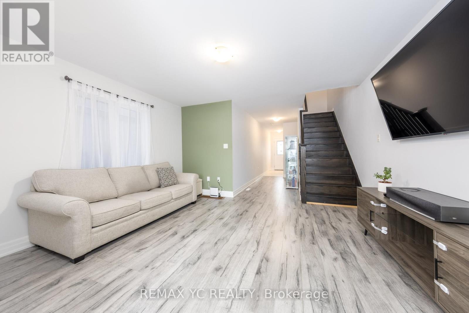 203 Diana Drive, Orillia, Ontario  L3V 8J8 - Photo 7 - S12927278