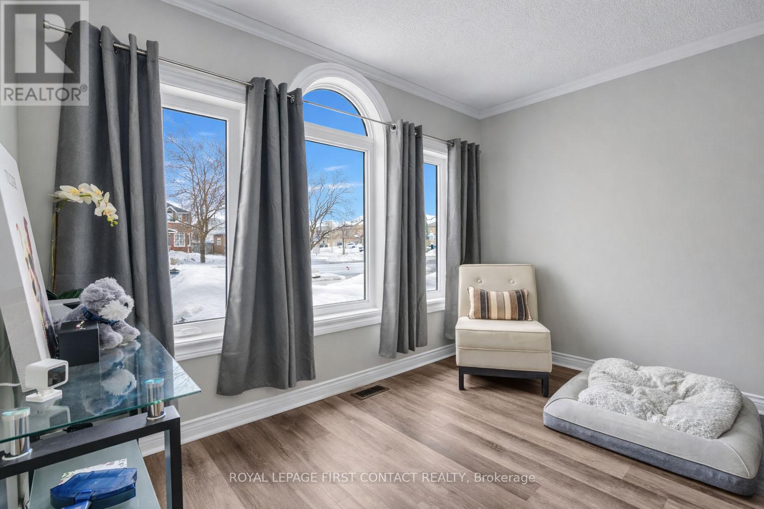 340 Livingstone Street W, Barrie (Northwest), Ontario  L4N 7C5 - Photo 4 - S12927314