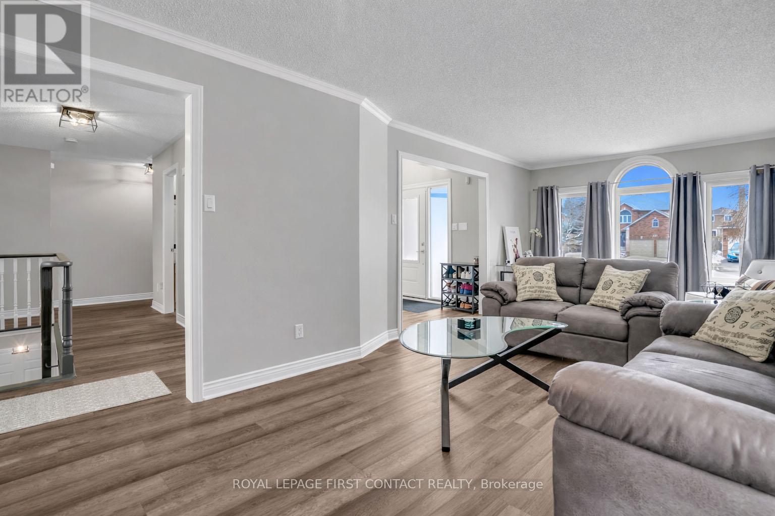 340 Livingstone Street W, Barrie (Northwest), Ontario  L4N 7C5 - Photo 6 - S12927314