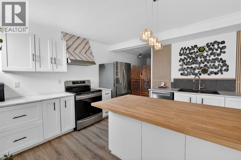 Lorem Ipsum Dolor Sit, Plympton-Wyoming, Ontario  N0N  - Photo 15 - DEMO29523778